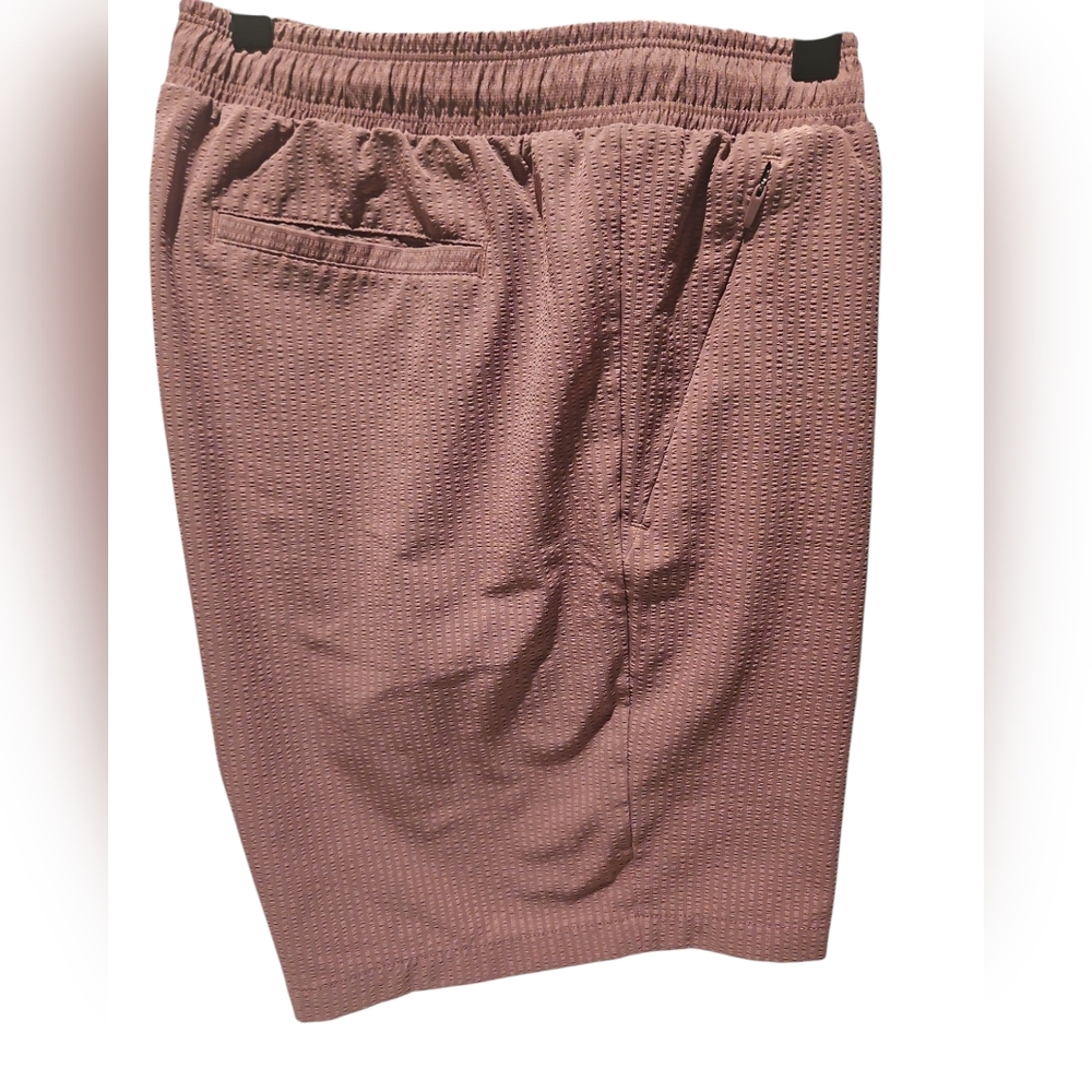 ALL IN MOTION TARGET Brand   MEN Textured Mauve Shorts SIZE 32